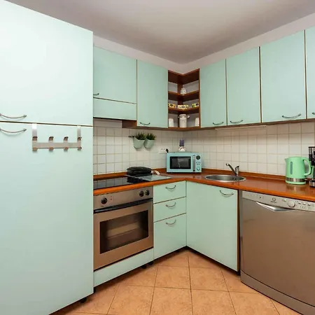 Beachfront In 45060 Selce
