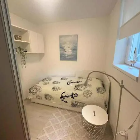 Apartamento Beachfront In 45060 Selce